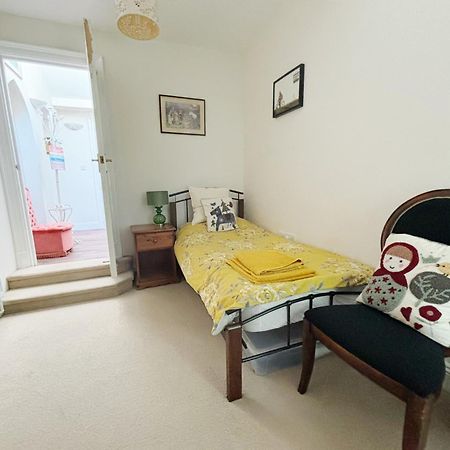 Spacious Town-Centre Apartment With Stunning Views Great Malvern Exterior photo